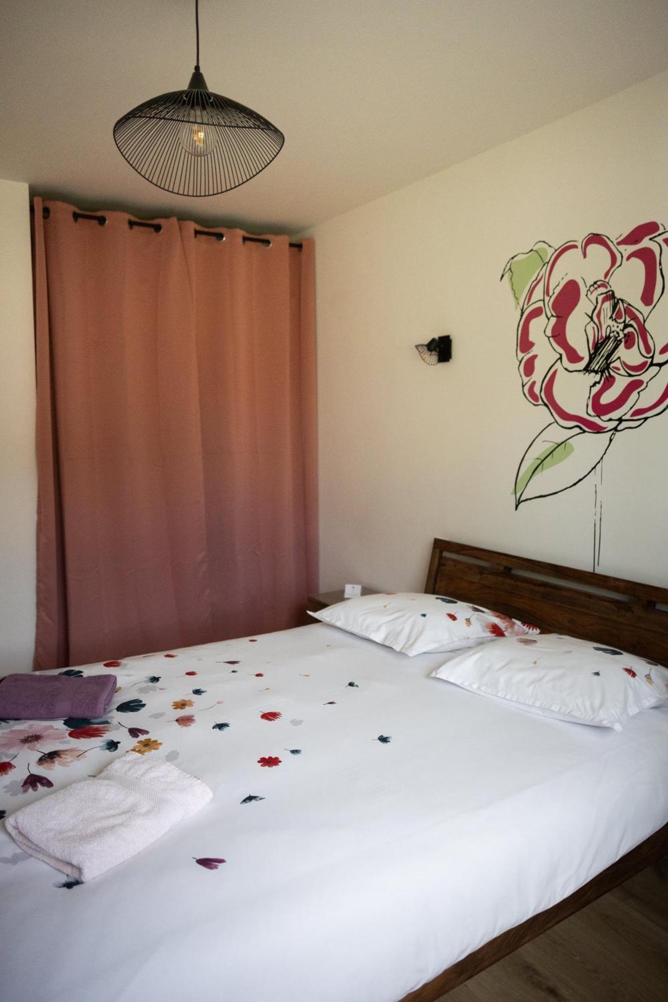 Aux Coquelicots Sauvages Hotel Pont-Saint-Martin Kültér fotó